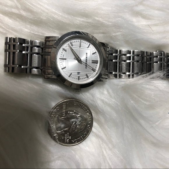 BURBERRY Classic Bracelet Watch in Silver - Picture 5 of 8